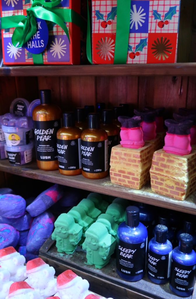 lush-christmas-products-golden-pear