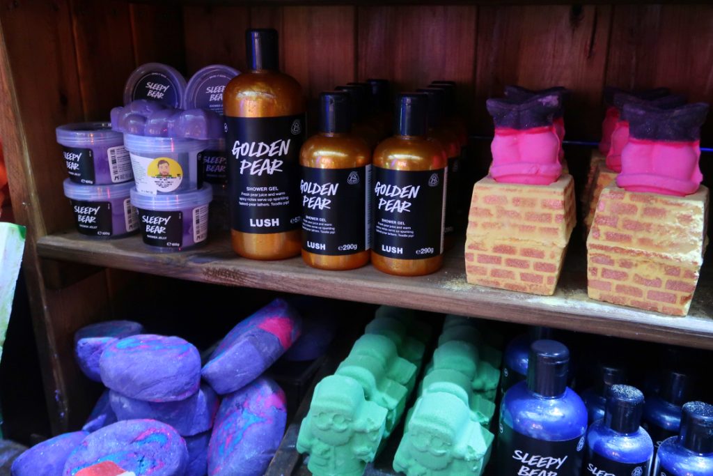 lush-showcase-christmas